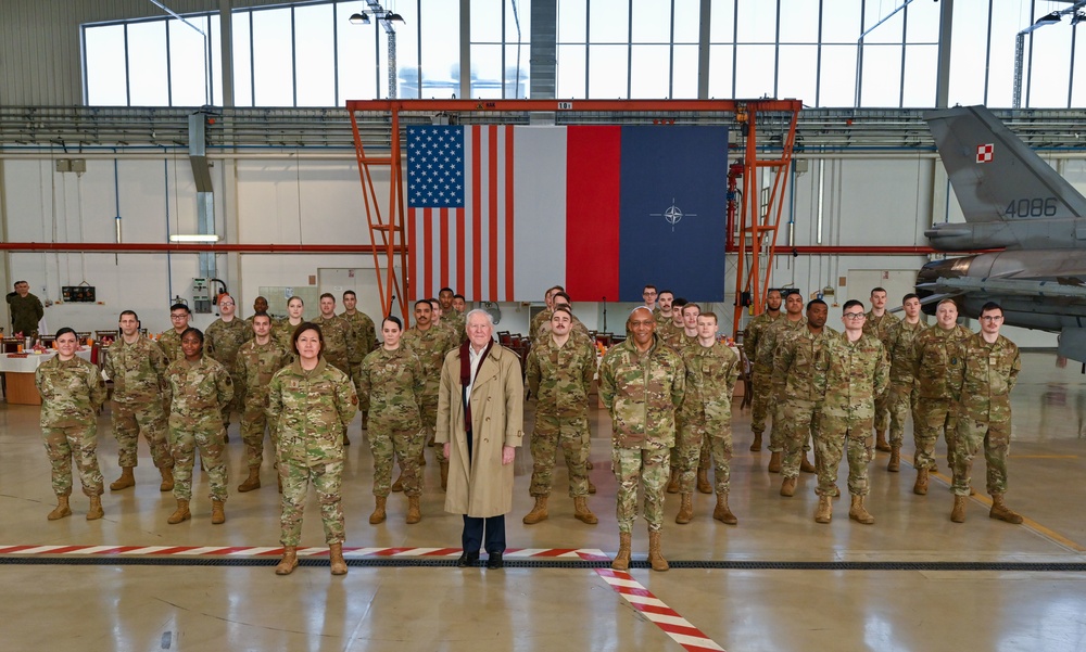 CSAF, SecAF and CMSAF visit 52nd OG Det 1