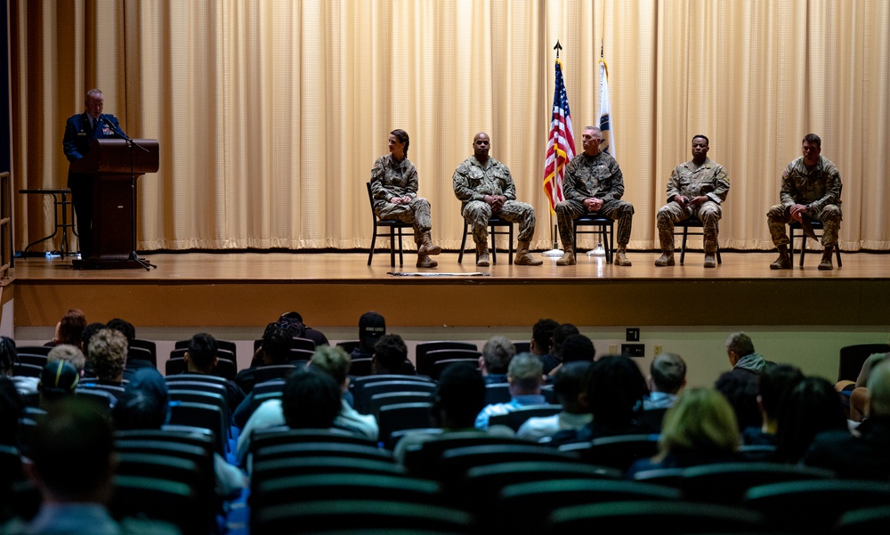 2022 Gasparilla Bowl teams visit MacDill AFB ahead of big game