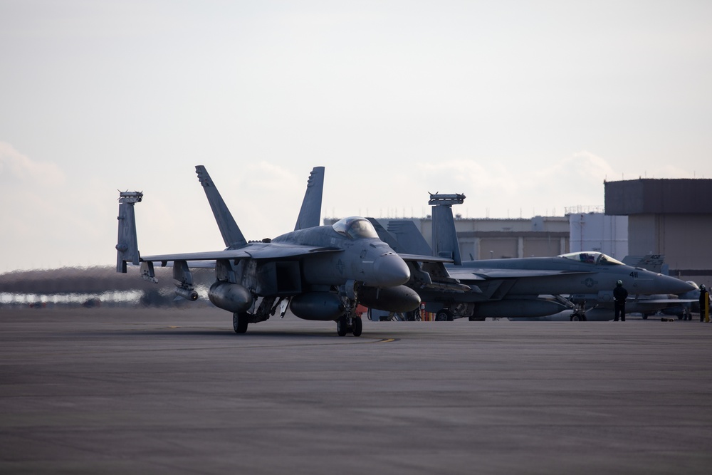 CVW-5 Returns to MCAS Iwakuni