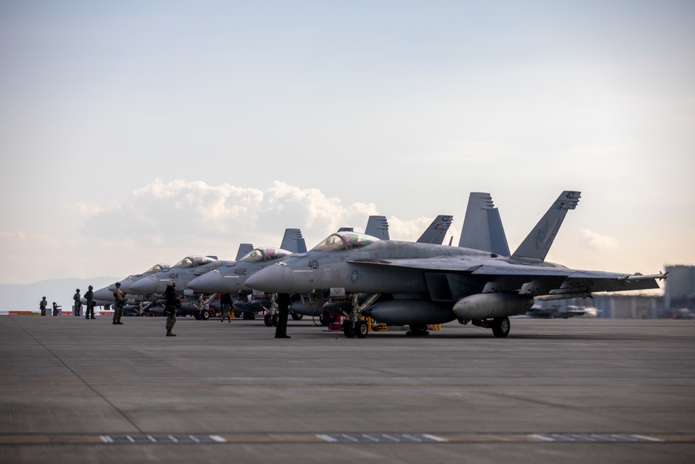 CVW-5 Returns to MCAS Iwakuni