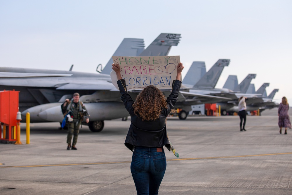 CVW-5 Returns to MCAS Iwakuni