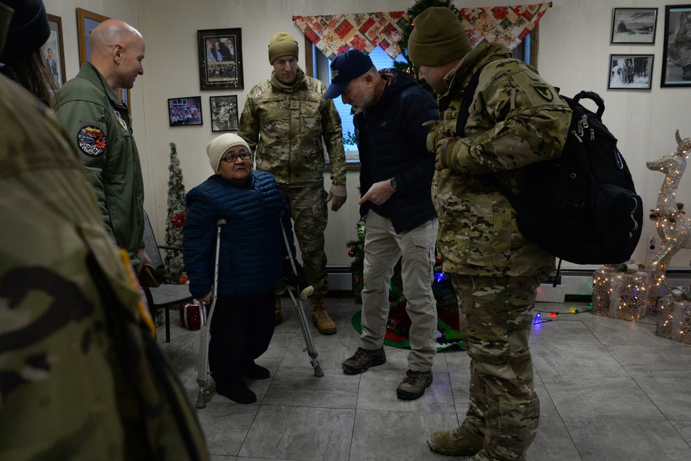 Fort Wainwright, Eielson AFB leaders visit Minto