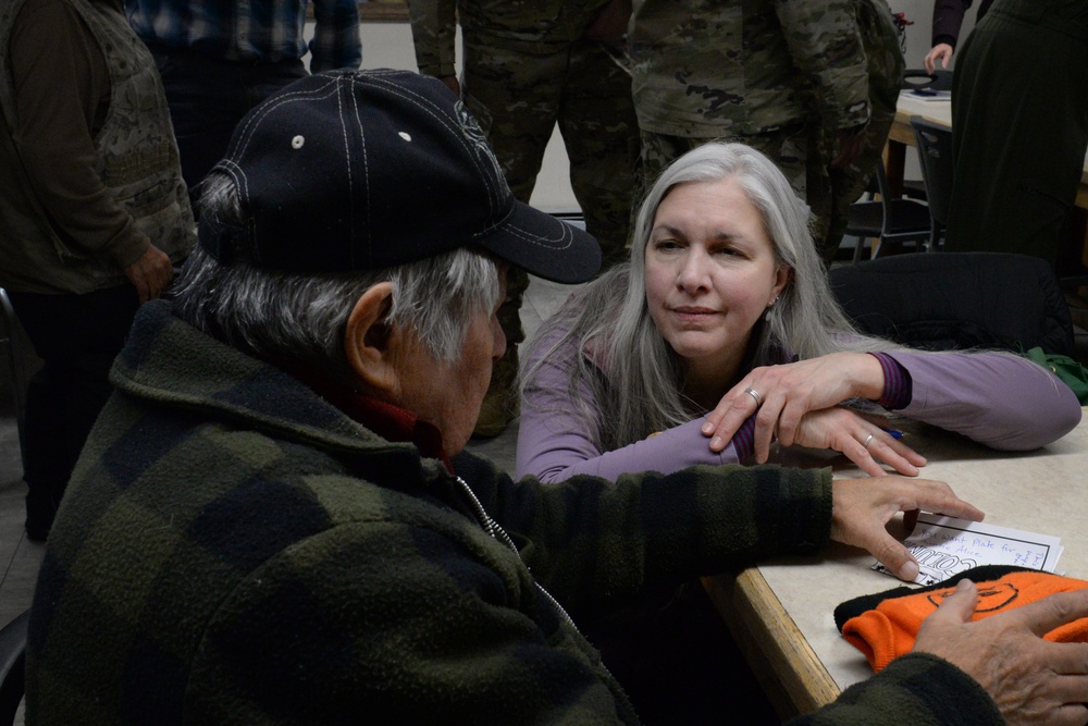 Fort Wainwright, Eielson AFB leaders visit Minto