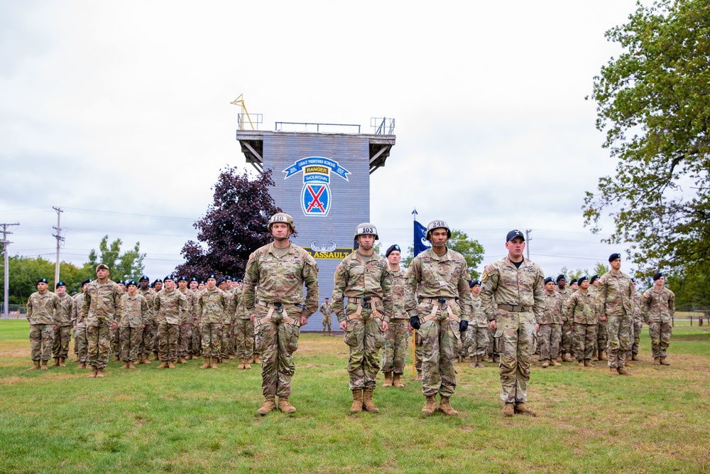 10th MDSB Soldiers Graduate Air Assault Course