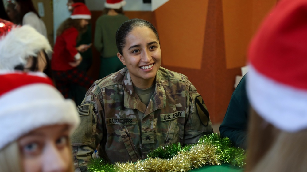 GREYWOLF Troopers Visit Polish Students