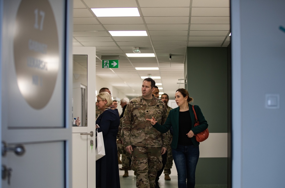 1st Inf. Div. Surgeon Tours New ER Wing Bolesławiec, Poland