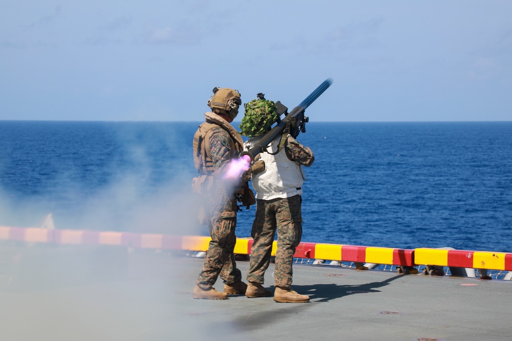 13th MEU Marines conduct stinger launch simulator training