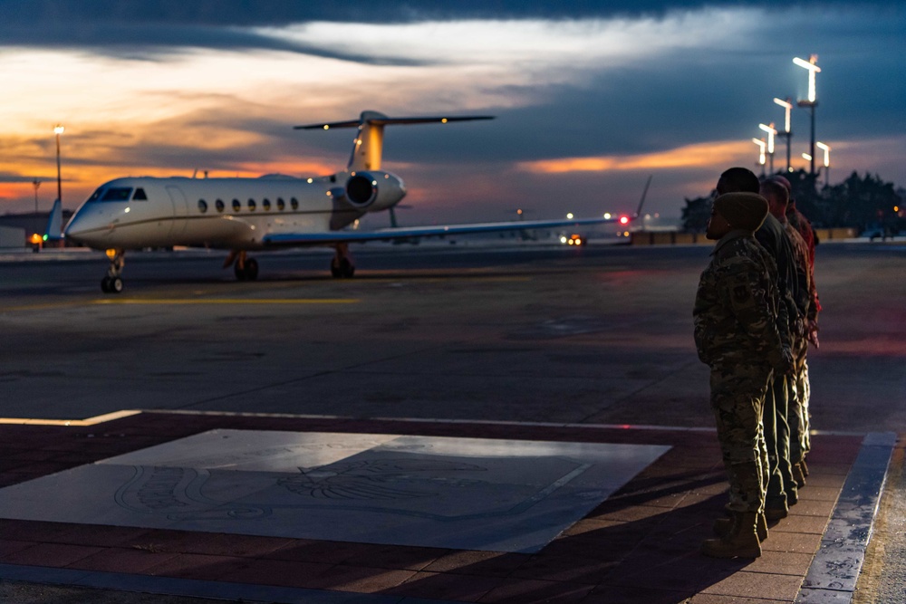 SECAF visits; recognizes RAB Airmen