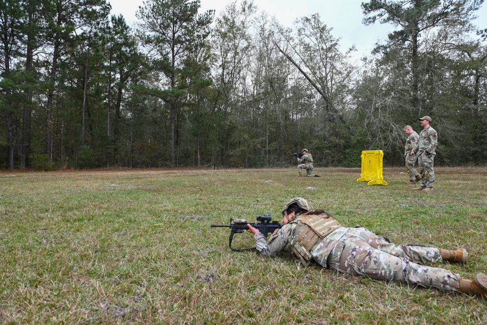 SFS train to shoot, move, communicate