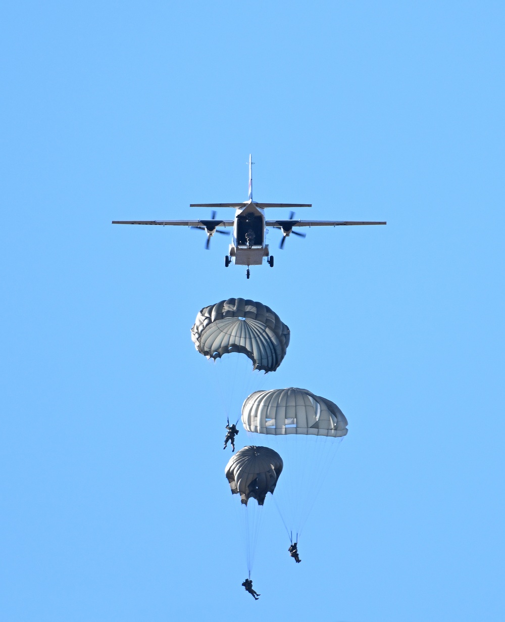 USAJFKSWCS Conduct Airborne Operations