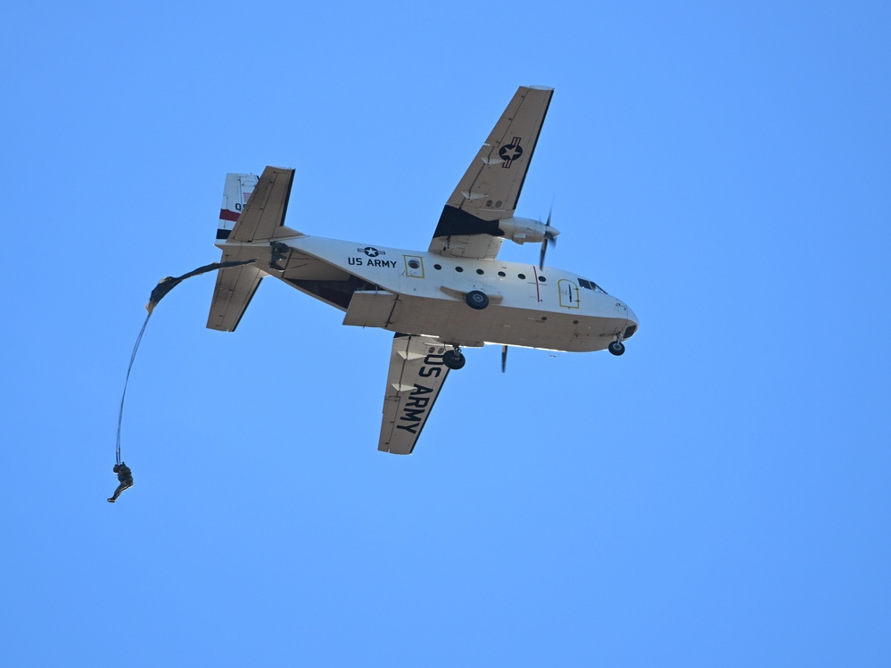 USAJFKSWCS Conduct Airborne Operations