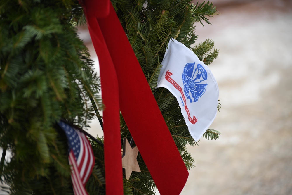 NYNG participates in Wreaths Across America