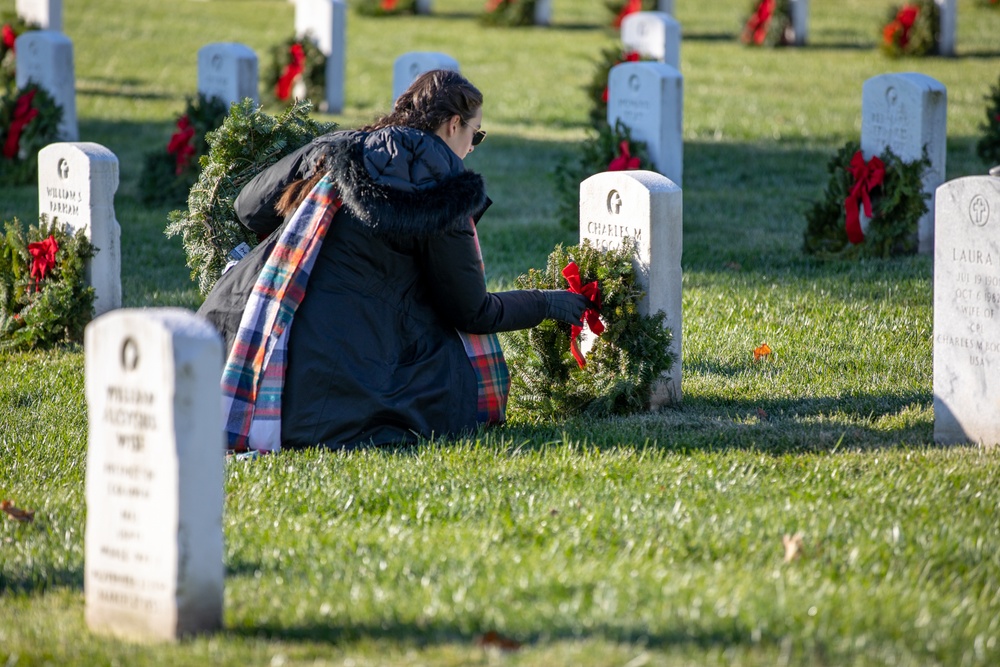 DVIDS - Images - Wreaths Across America 2022 [Image 21 of 25]