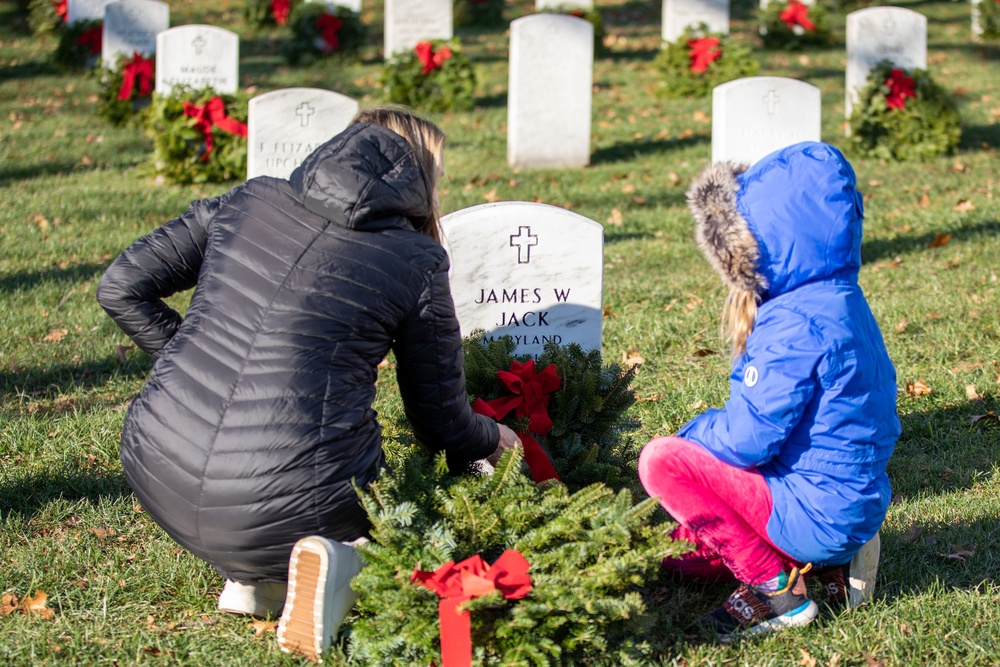 DVIDS Images Wreaths Across America 2022 [Image 25 of 25]
