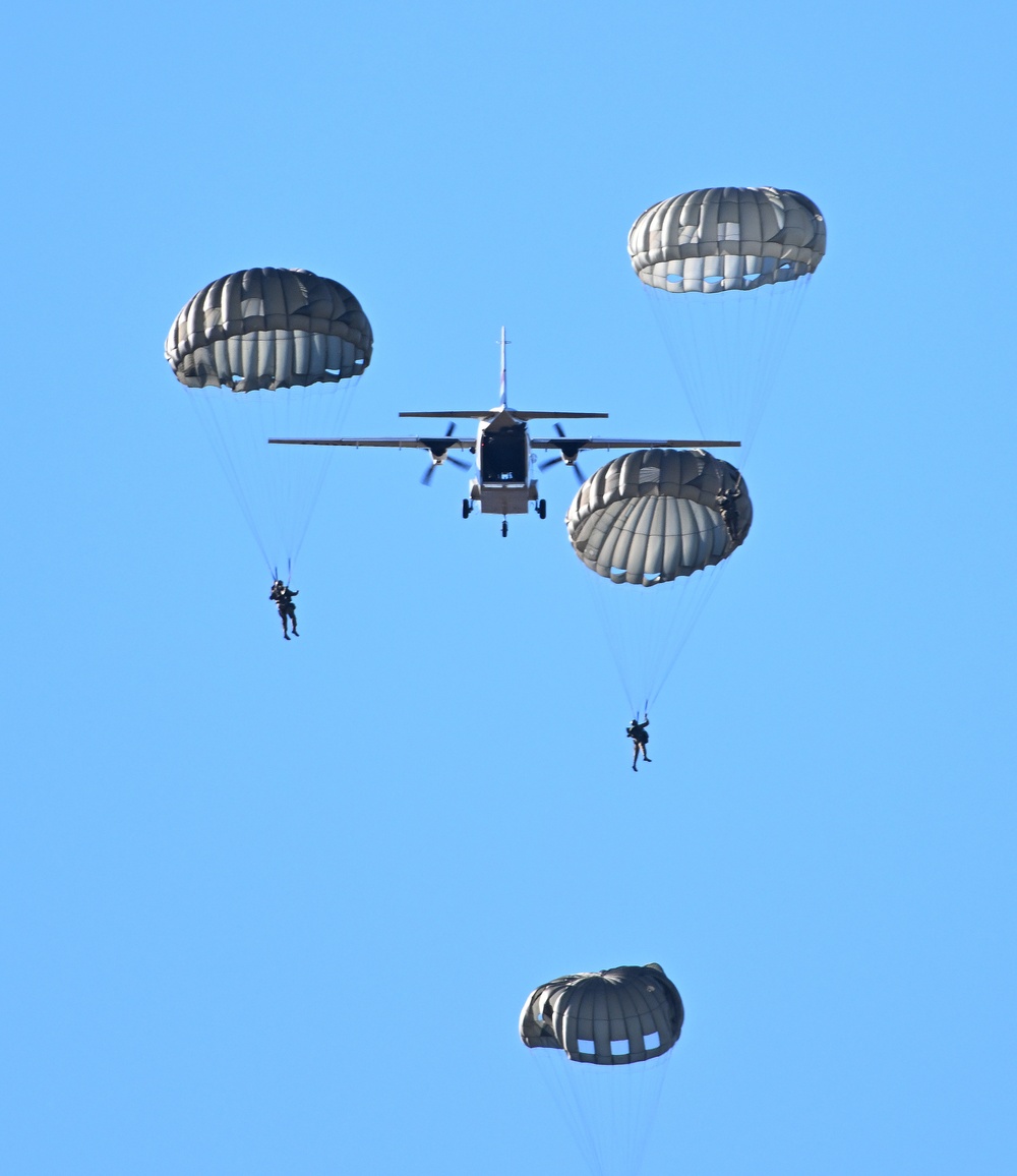 USAJFKSWCS Conduct Airborne Operations