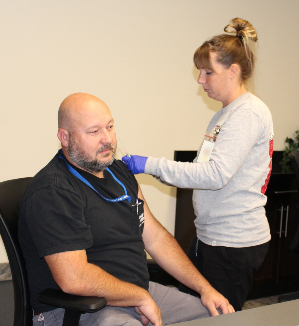 Arnold AFB Medical Aid Station, health department partner to provide vaccinations