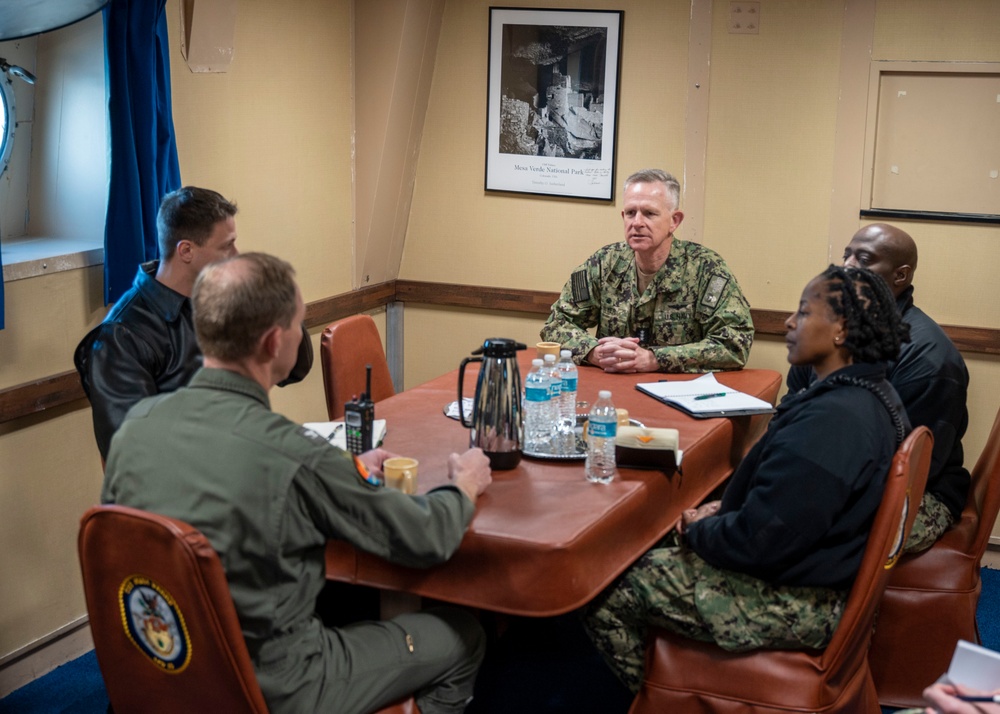 VADM Dwyer visits USS Mesa Verde