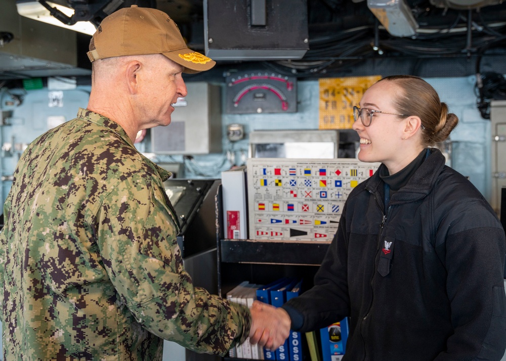 VADM Dwyer visits USS Mesa Verde