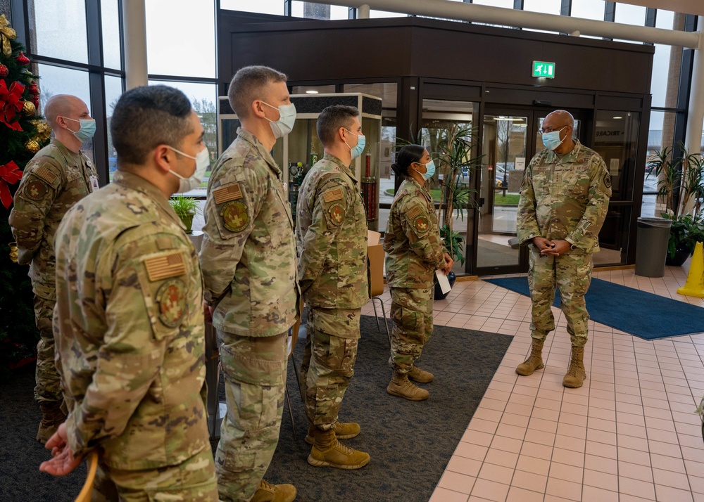 CSAF Visits the 48th Fighter Wing