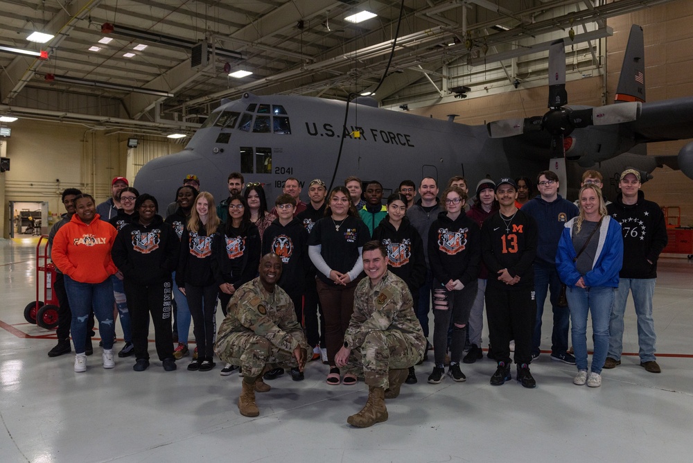 182nd Airlift Wing recruiters host Manual High School students for base tour