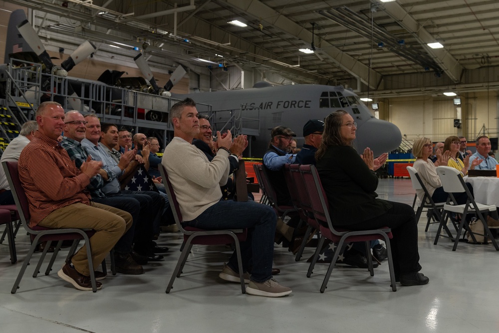 182nd Airlift Wing celebrates retiree classes of 2020, 2021 and 2022