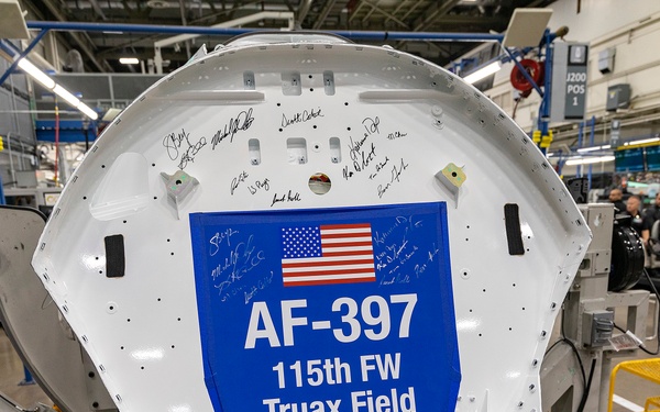 115th FW gains firsthand knowledge during Lockheed Martin visit