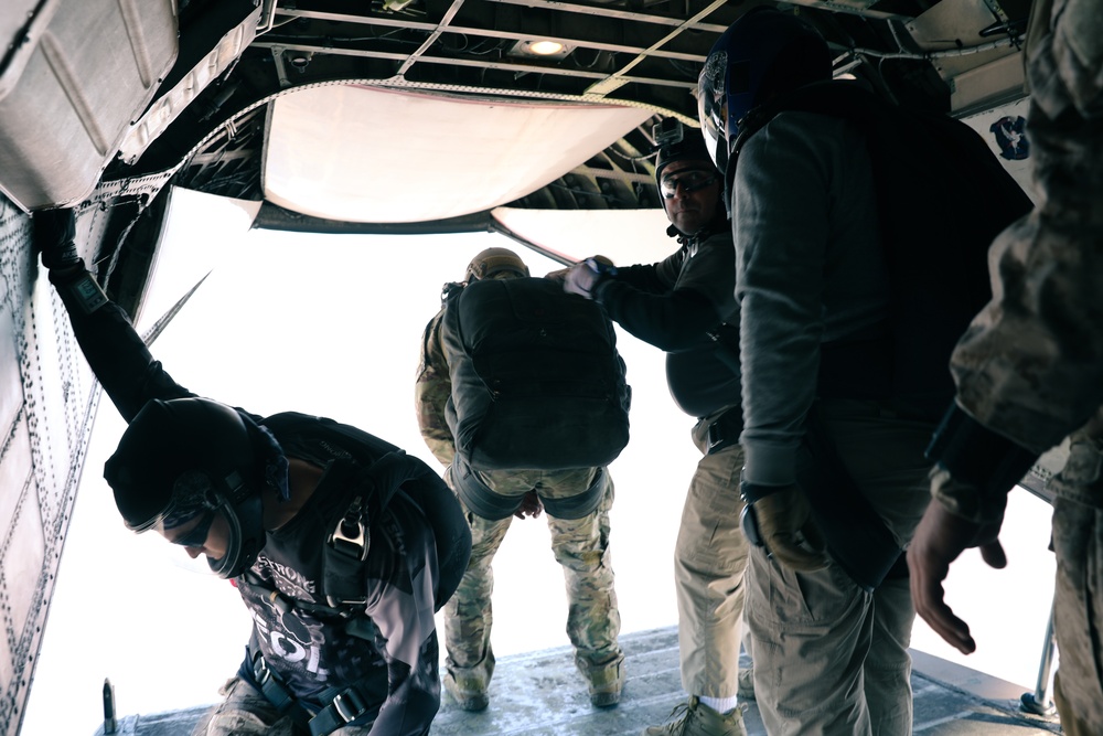 EODTEU-1 conducts military free-fall exercise