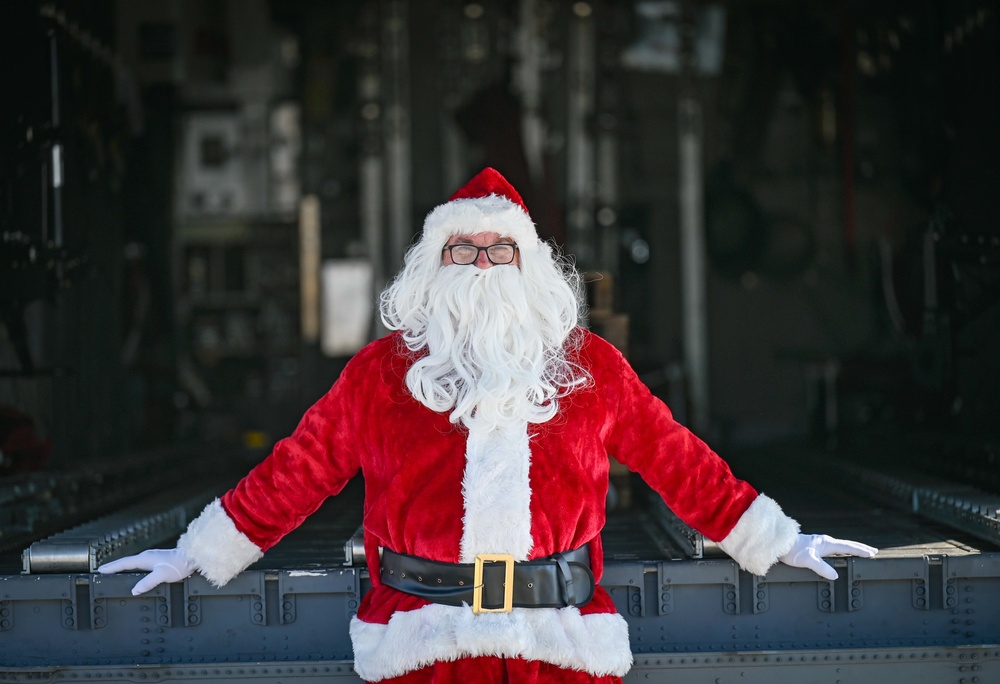 Santa Claus checks out the new C-130H Modifications at the 165 AW