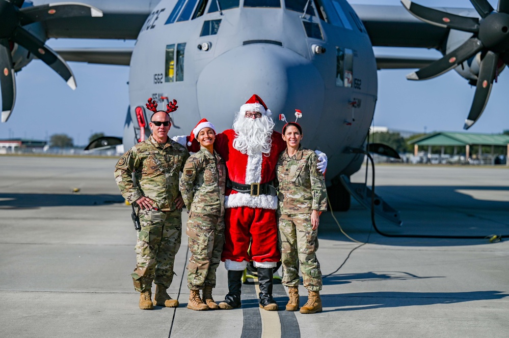 Santa Claus checks out the new C-130H Modifications at the 165 AW