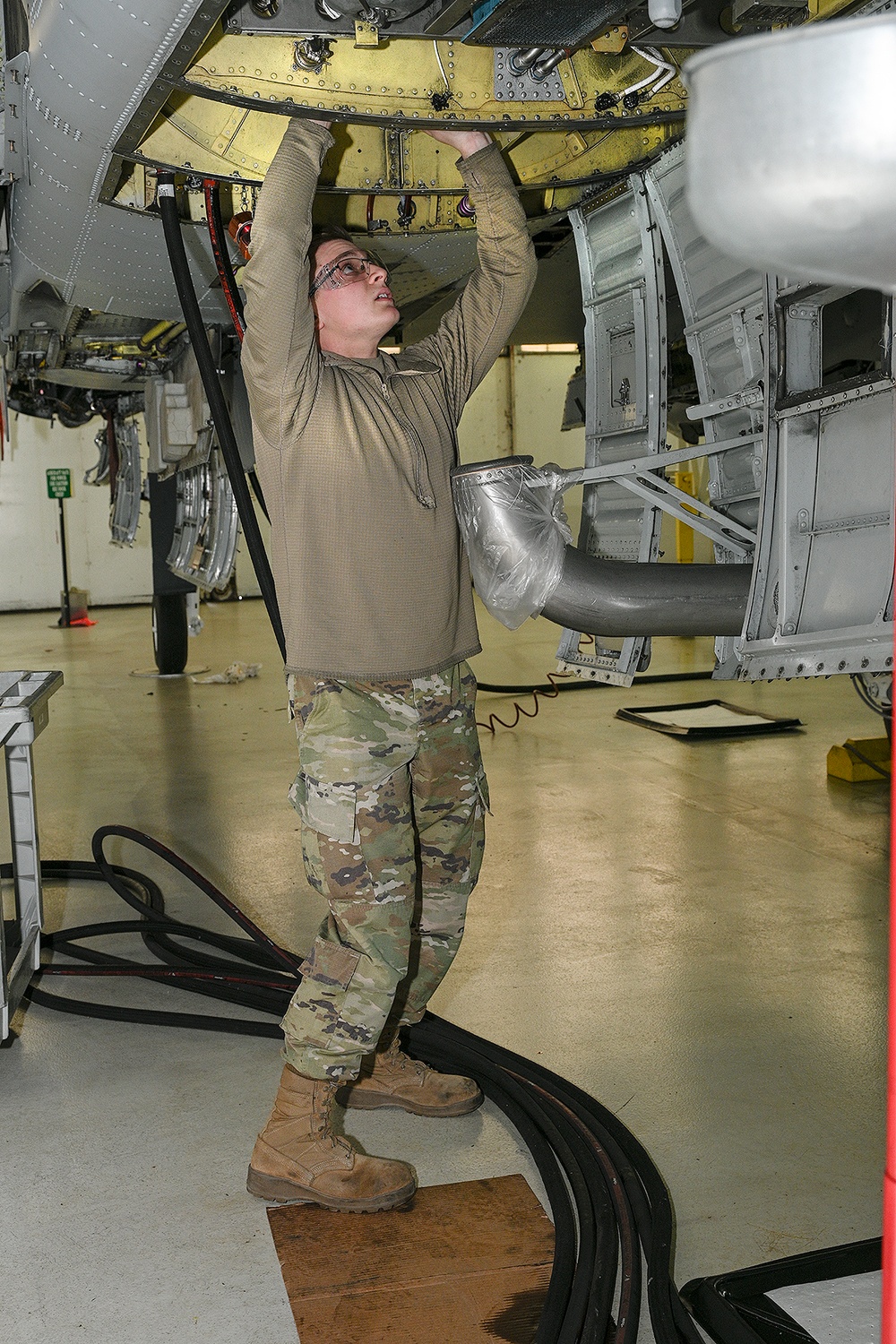 127th Maintenance Squadron conducts a Phase 2 Inspection on an A-10 Thunderbolt II