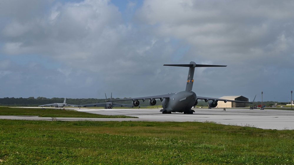 DVIDS - Images - B-52, C-17 integration in PACAF [Image 3 of 3]