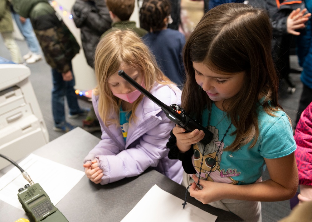 Yokota youth get firsthand look at air mobility mission