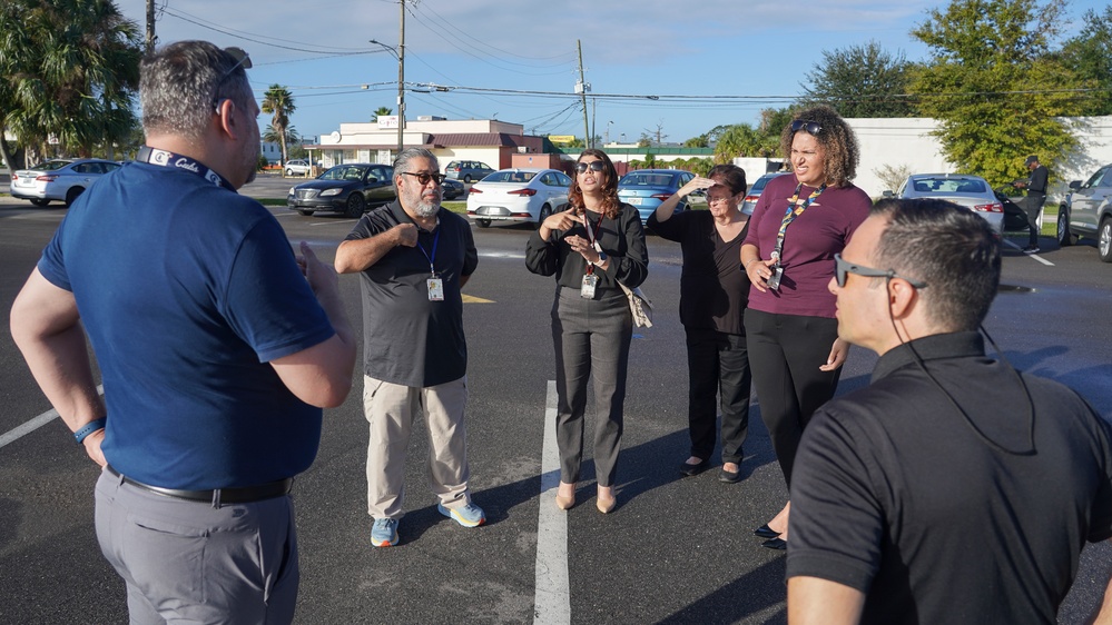 Mexican Consulate Utilizes FEMA Mobile Registration Center