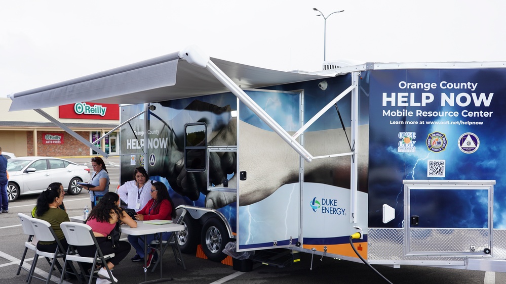Mexican Consulate Utilizes FEMA Mobile Registration Center