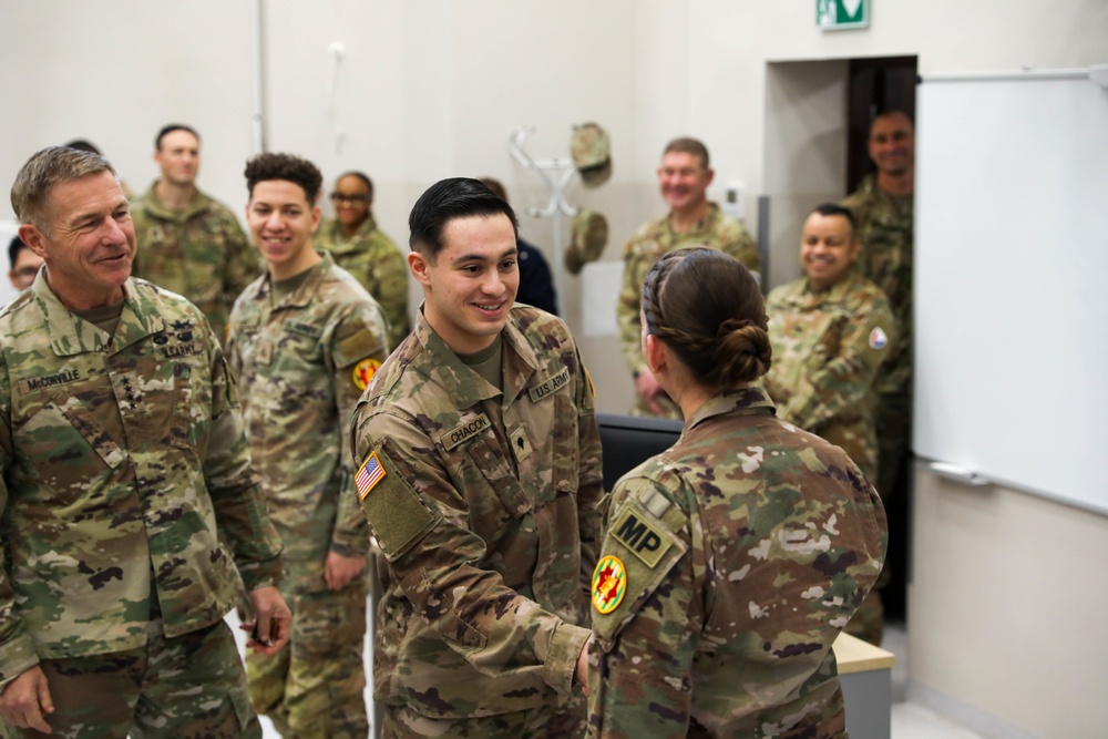 CSA and SMA visit Camp Kosciuszko