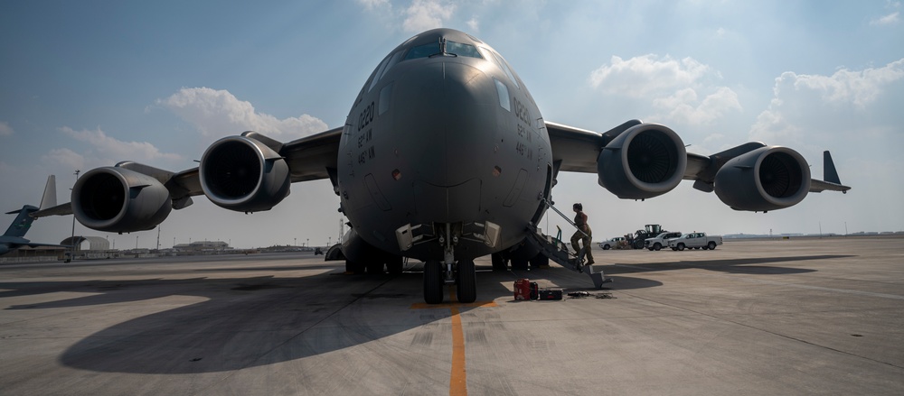 C-17 supports U.S. CENTCOM AOR