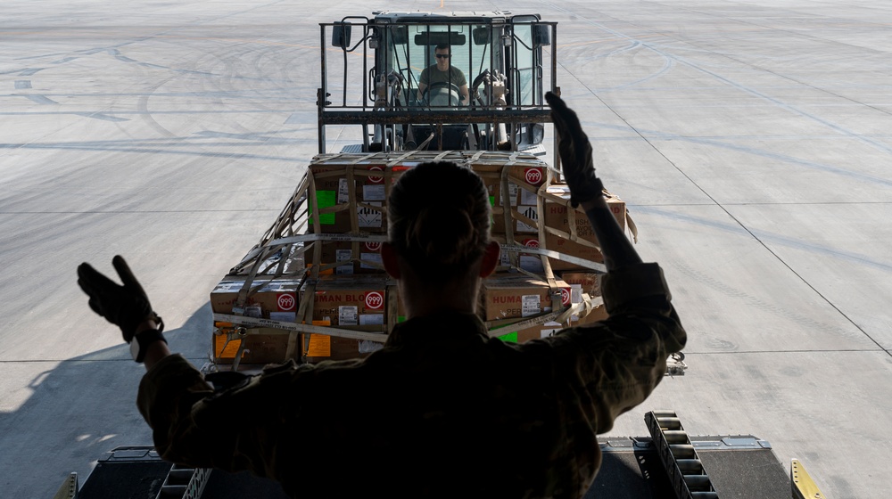 C-17 supports U.S. CENTCOM AOR