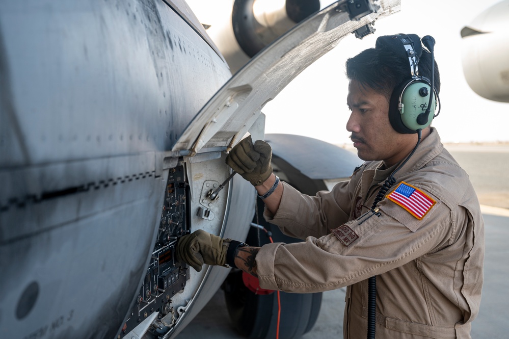 C-17 supports U.S. CENTCOM AOR