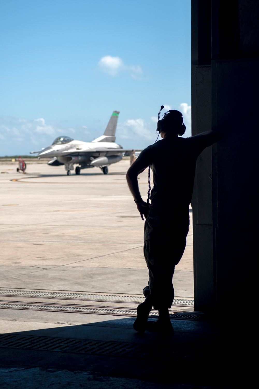 180FW Trains with the &quot;Sun Downers&quot; in the Sunshine State