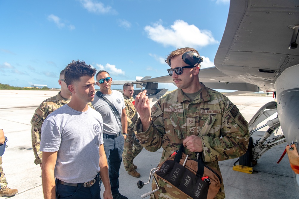 180FW Trains with the &quot;Sun Downers&quot; in the Sunshine State