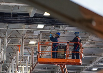 USS Ronald Reagan (CVN 76) Sailors perform maintenance