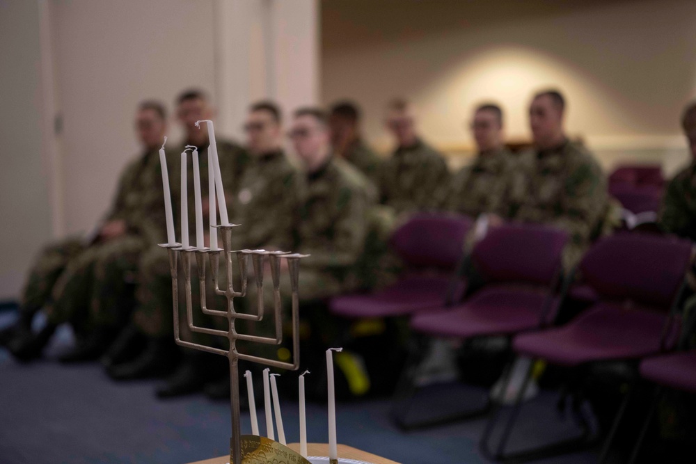 Recruit Training Command celebrates Hanukkah
