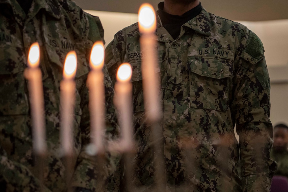 Recruit Training Command celebrates Hanukkah