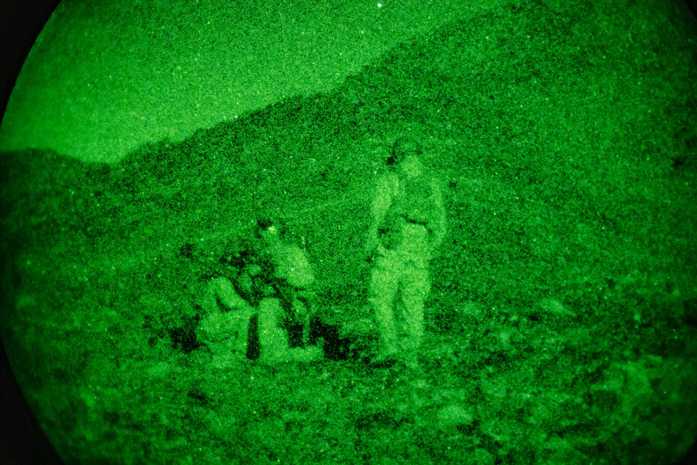 3/7 Conducts live-fire night range