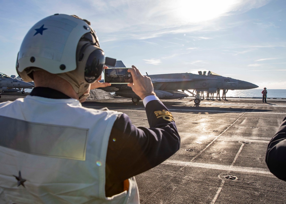 USS George H.W. Bush (CVN 77) Distinguished Visitors