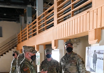 TRADOC Commanding General visits Fort Huachuca