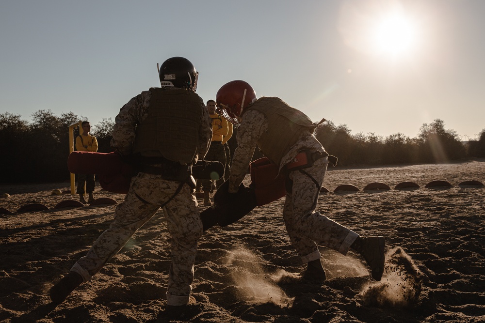 Hotel Company Pugil Sticks