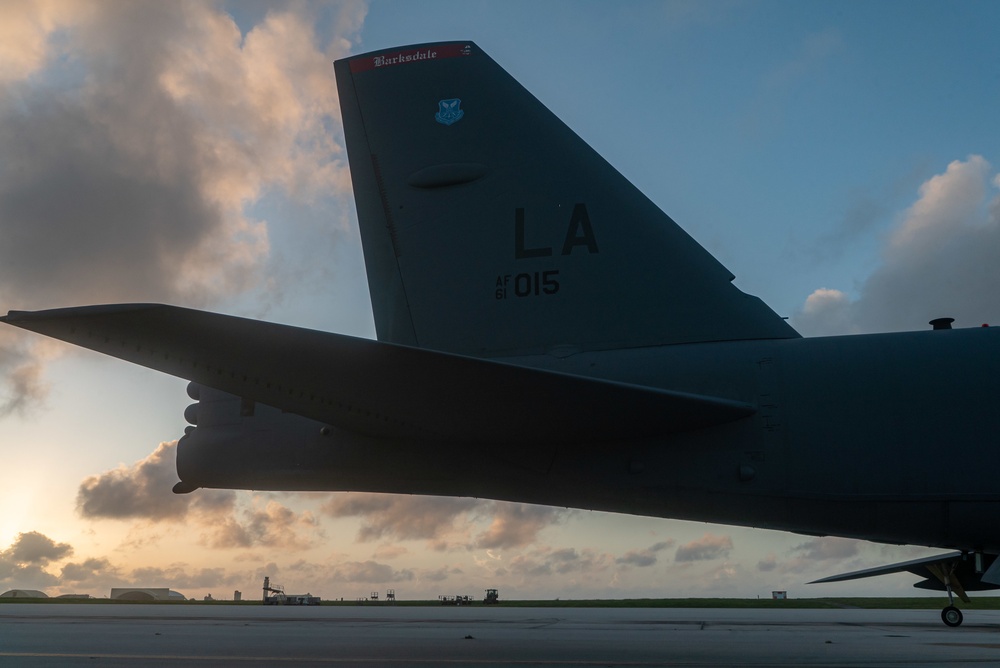 15th Airlift Squadron integrates with B-52s for ACE mission in Guam