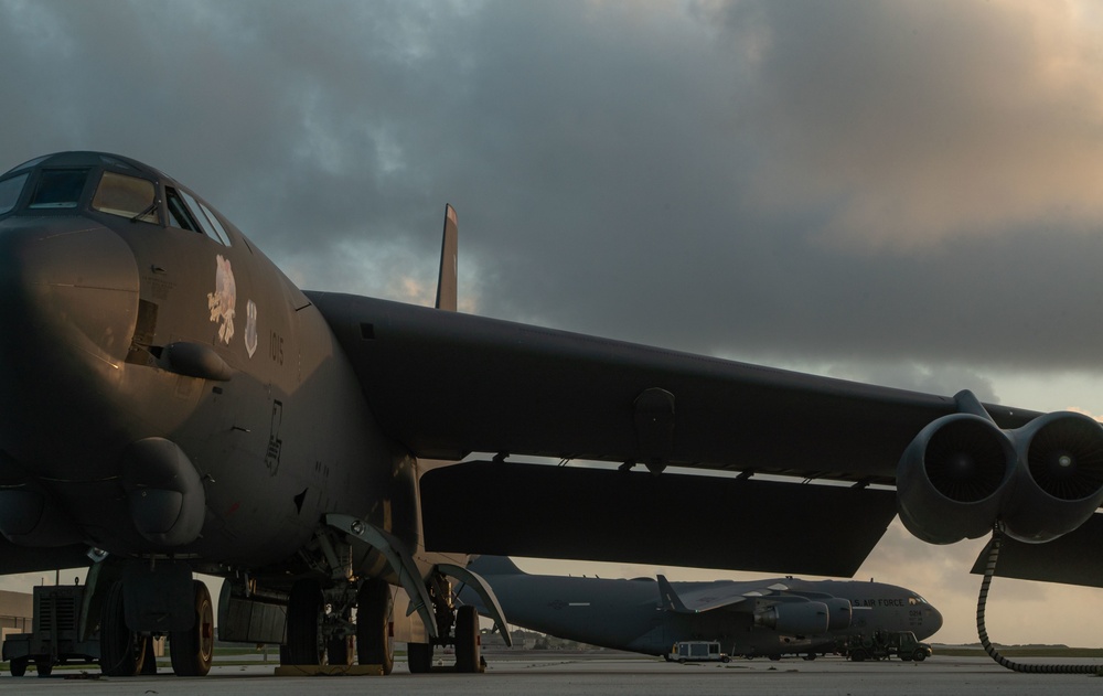 15th Airlift Squadron integrates with B-52s for ACE mission in Guam