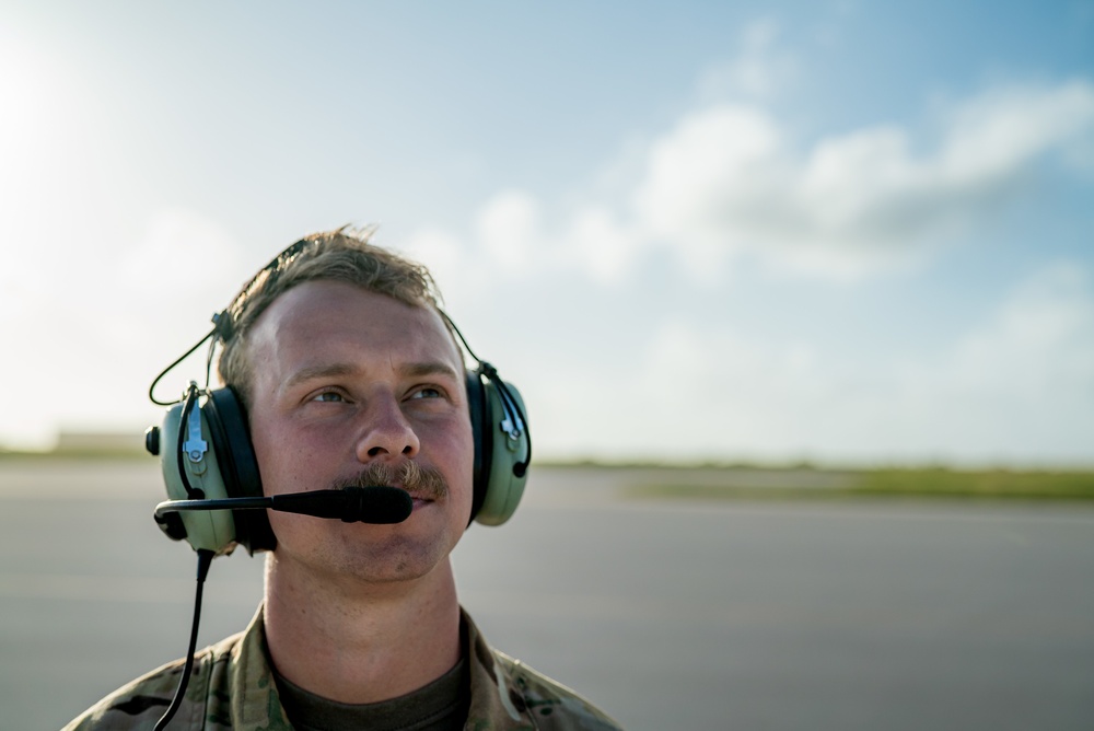 15th Airlift Squadron integrates with B-52s for ACE mission in Guam